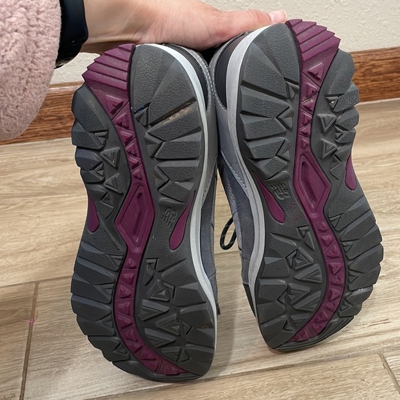 New Balance | Cushioning comfort insert sneaker - Picture 7 of 11